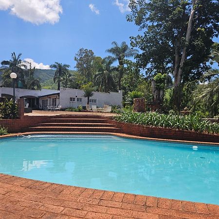 Pecan Farm Guesthouse Louis Trichardt Eksteriør bilde