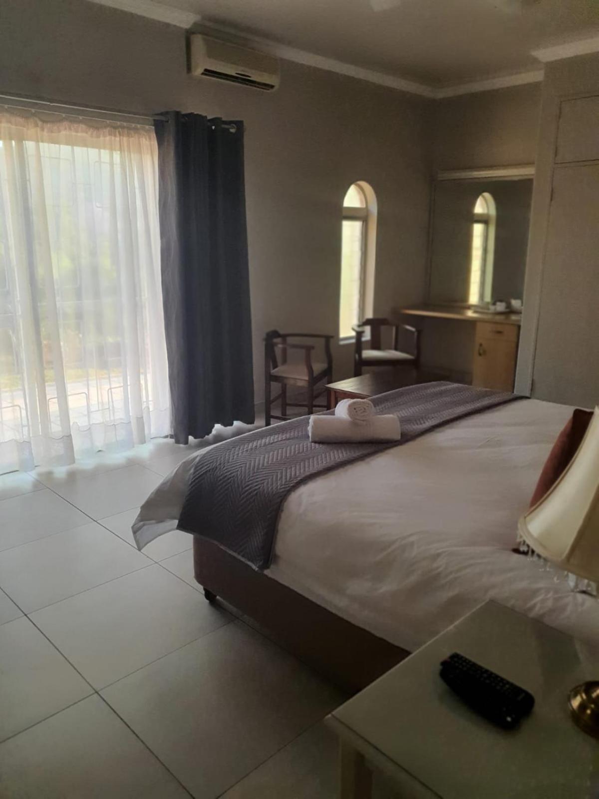 Pecan Farm Guesthouse Louis Trichardt Eksteriør bilde