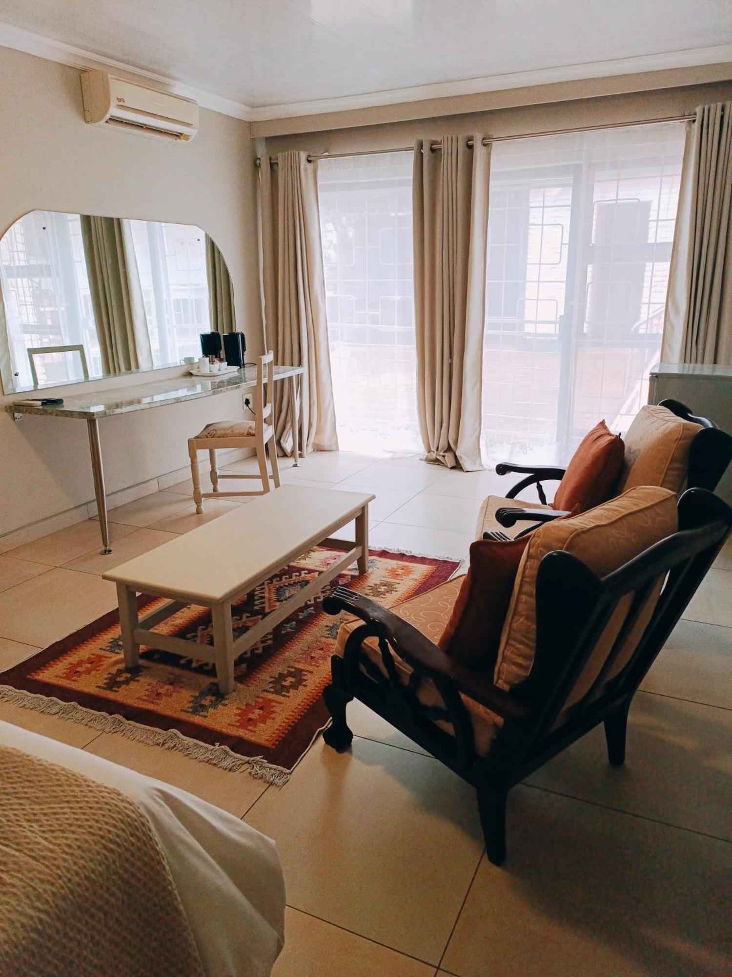 Pecan Farm Guesthouse Louis Trichardt Eksteriør bilde