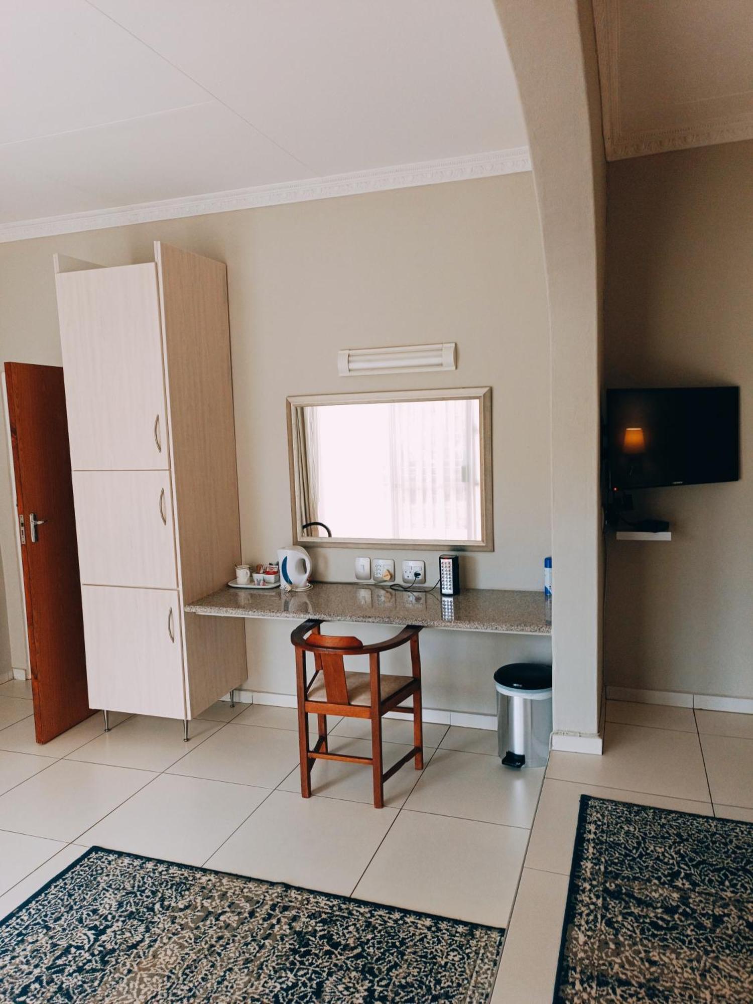 Pecan Farm Guesthouse Louis Trichardt Eksteriør bilde