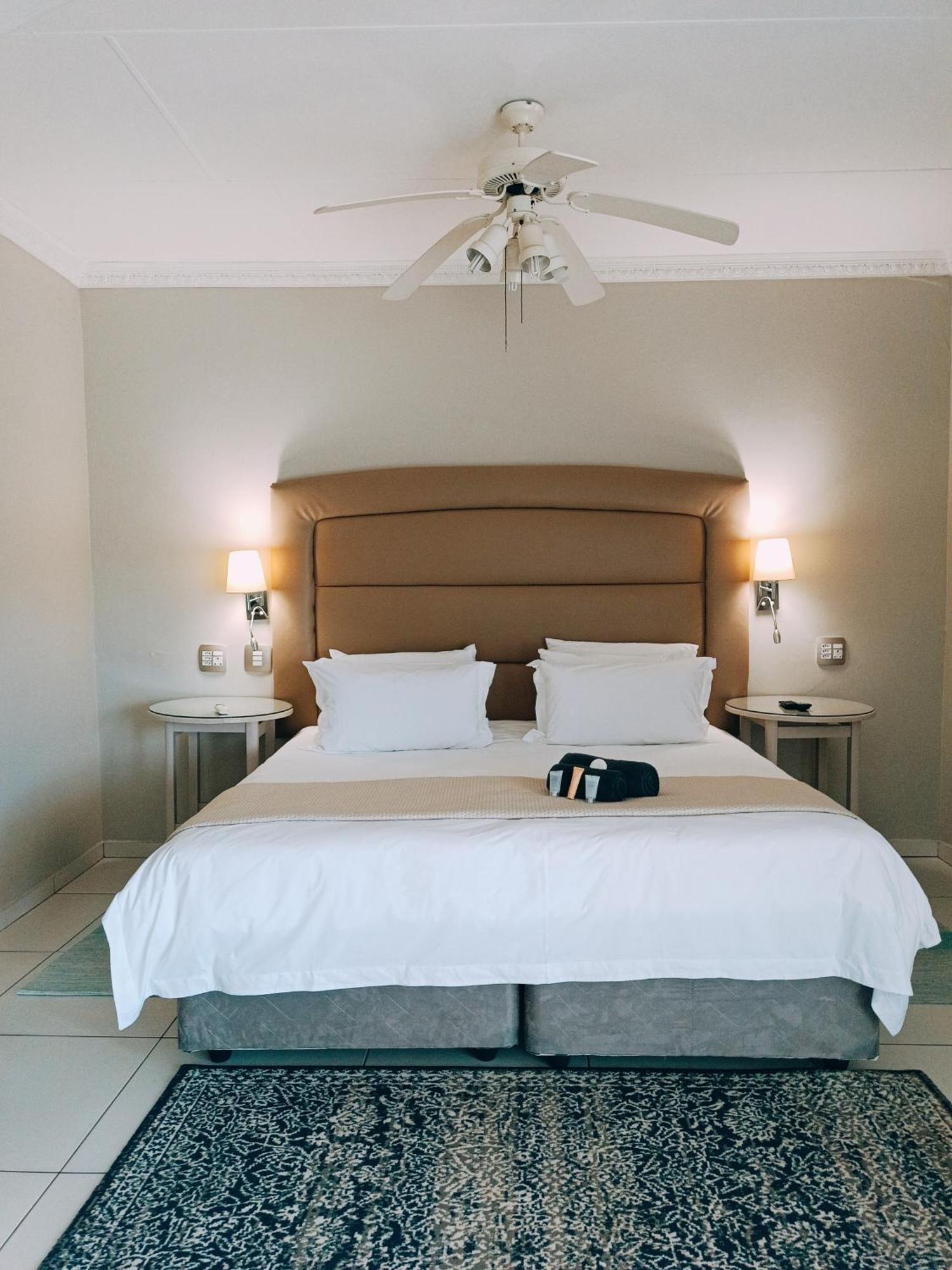 Pecan Farm Guesthouse Louis Trichardt Eksteriør bilde