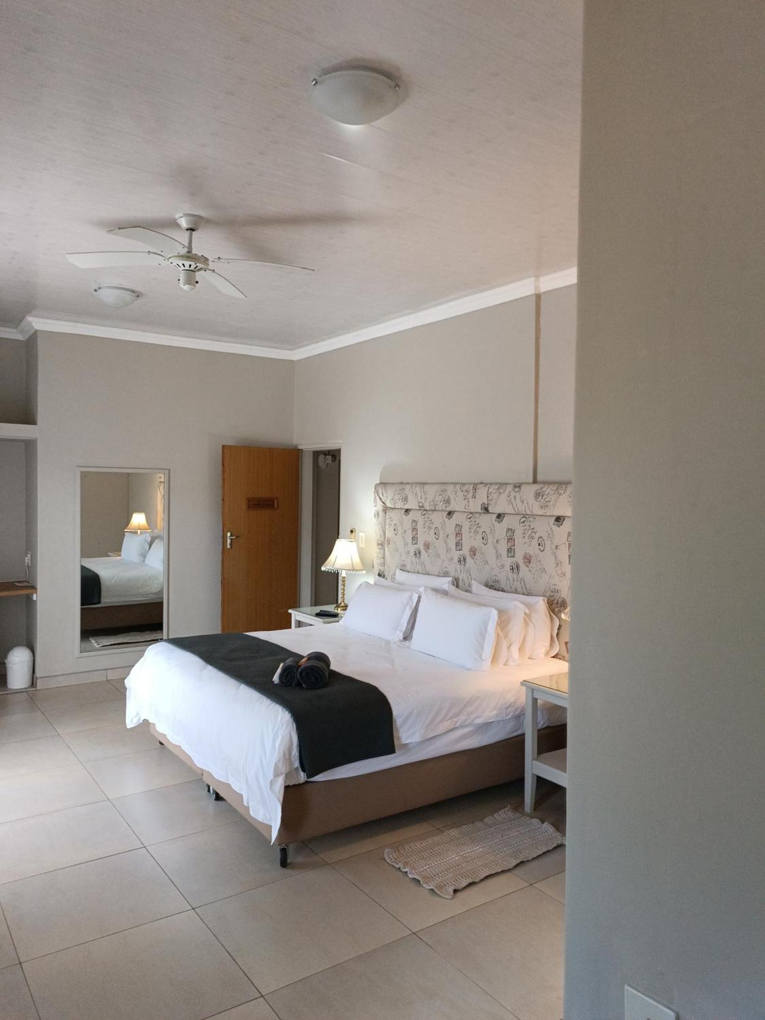 Pecan Farm Guesthouse Louis Trichardt Eksteriør bilde