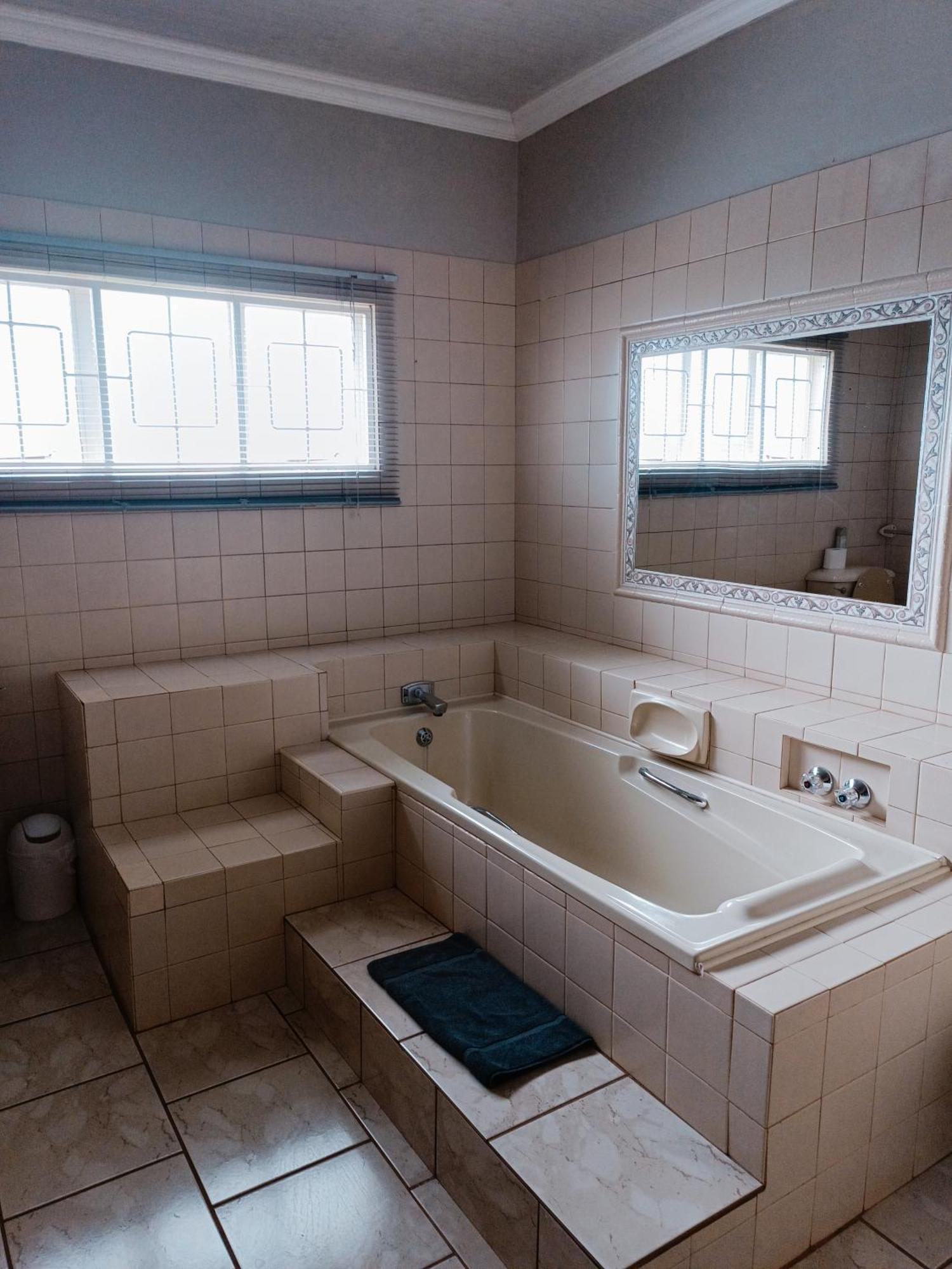 Pecan Farm Guesthouse Louis Trichardt Eksteriør bilde