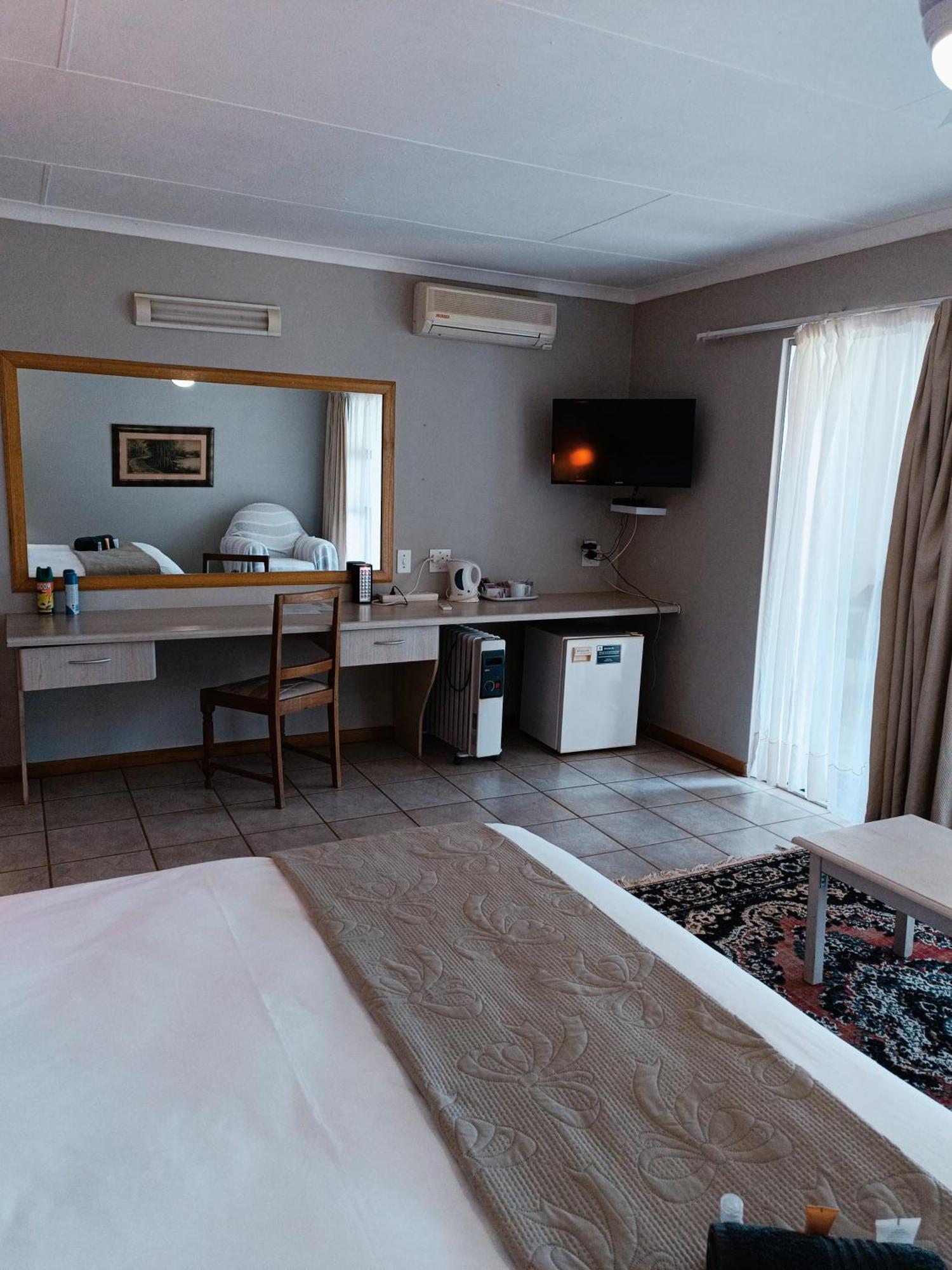 Pecan Farm Guesthouse Louis Trichardt Eksteriør bilde