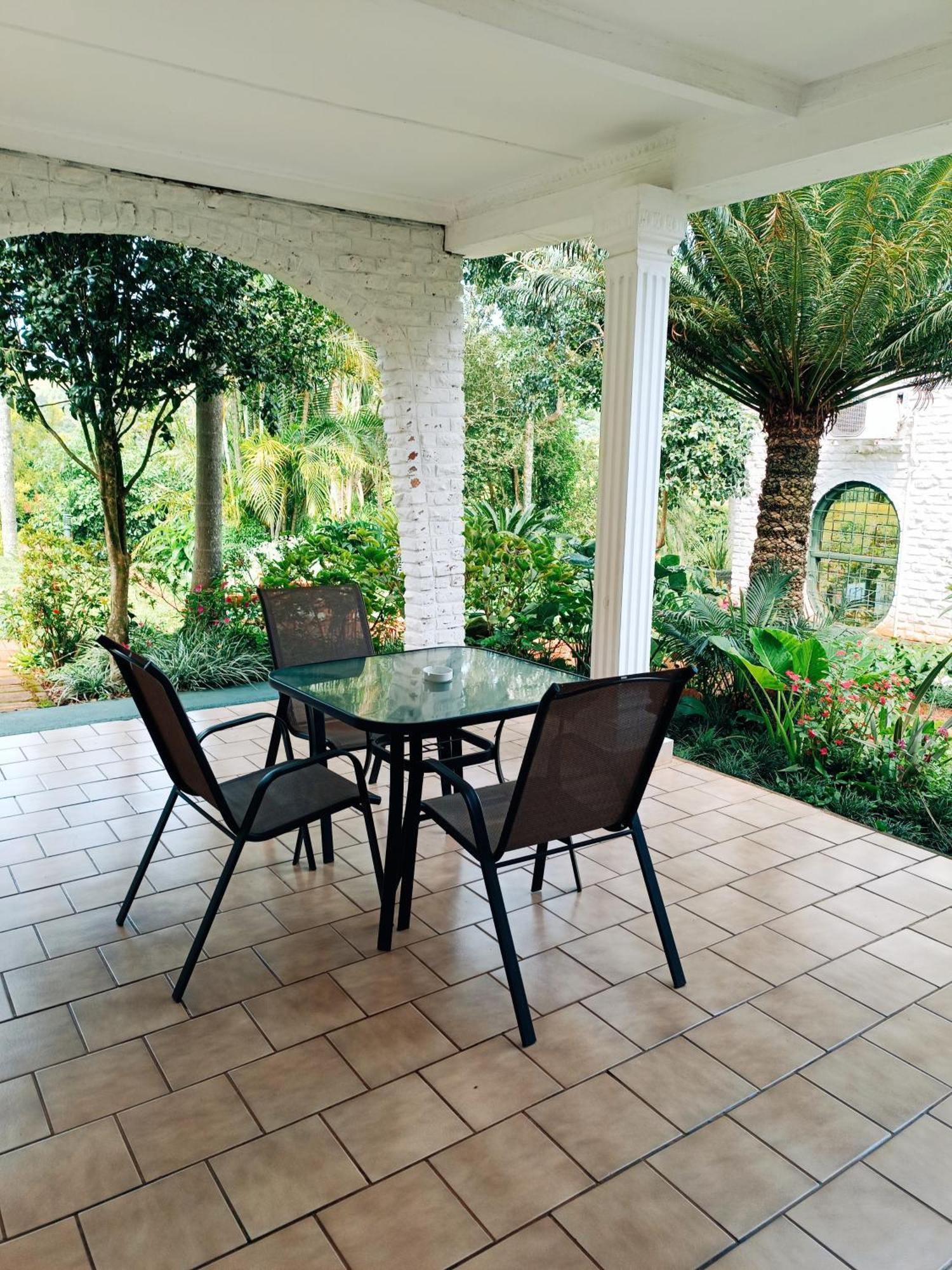 Pecan Farm Guesthouse Louis Trichardt Eksteriør bilde