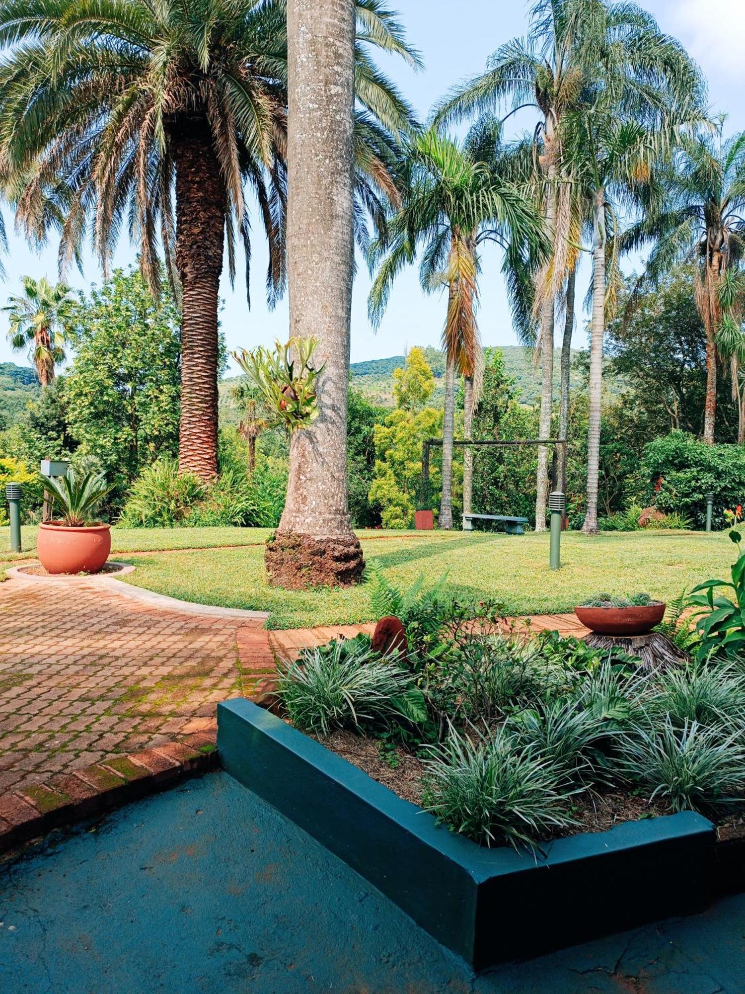Pecan Farm Guesthouse Louis Trichardt Eksteriør bilde